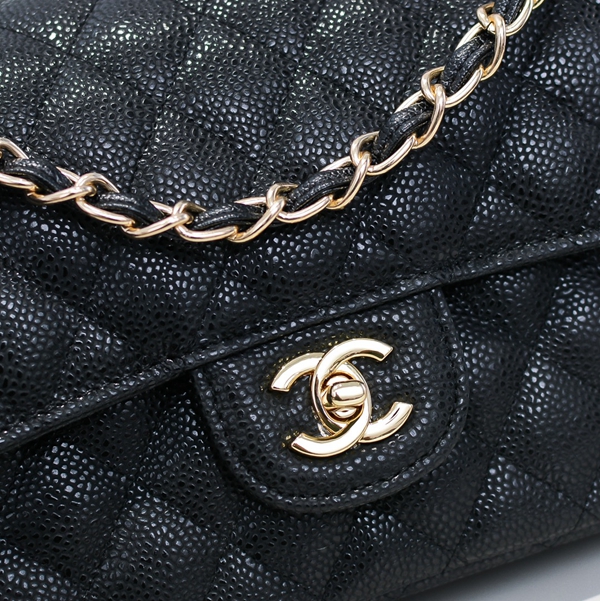 シャネルバッグ素材ディテール